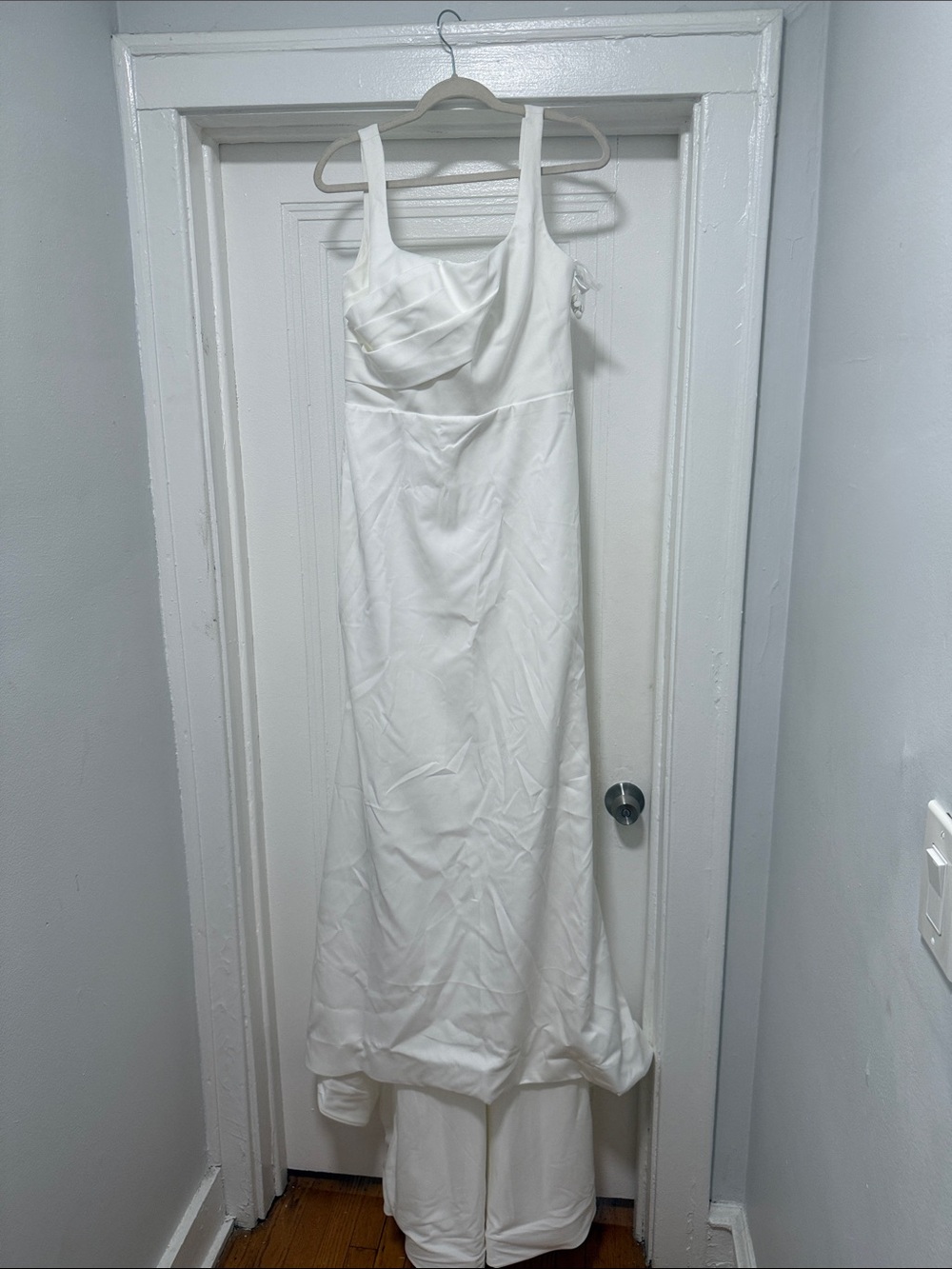 Mermaid ivory Sleeveless Wedding Gown with Draped Bodice
